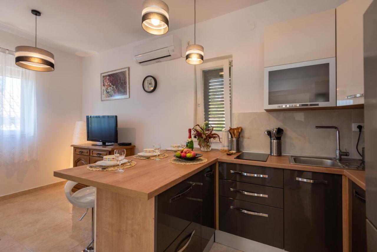 Apartman Tribunj Tribalj Zewnętrze zdjęcie