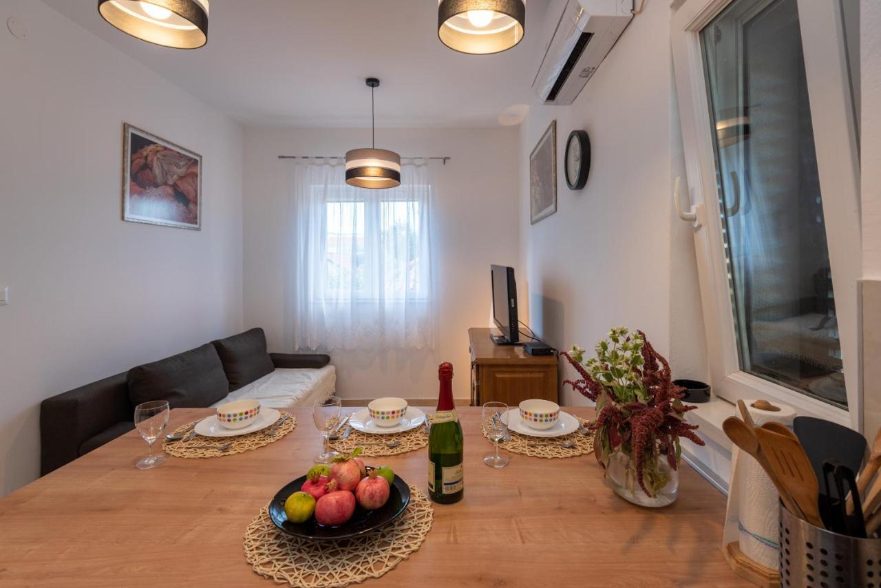 Apartman Tribunj Tribalj Zewnętrze zdjęcie