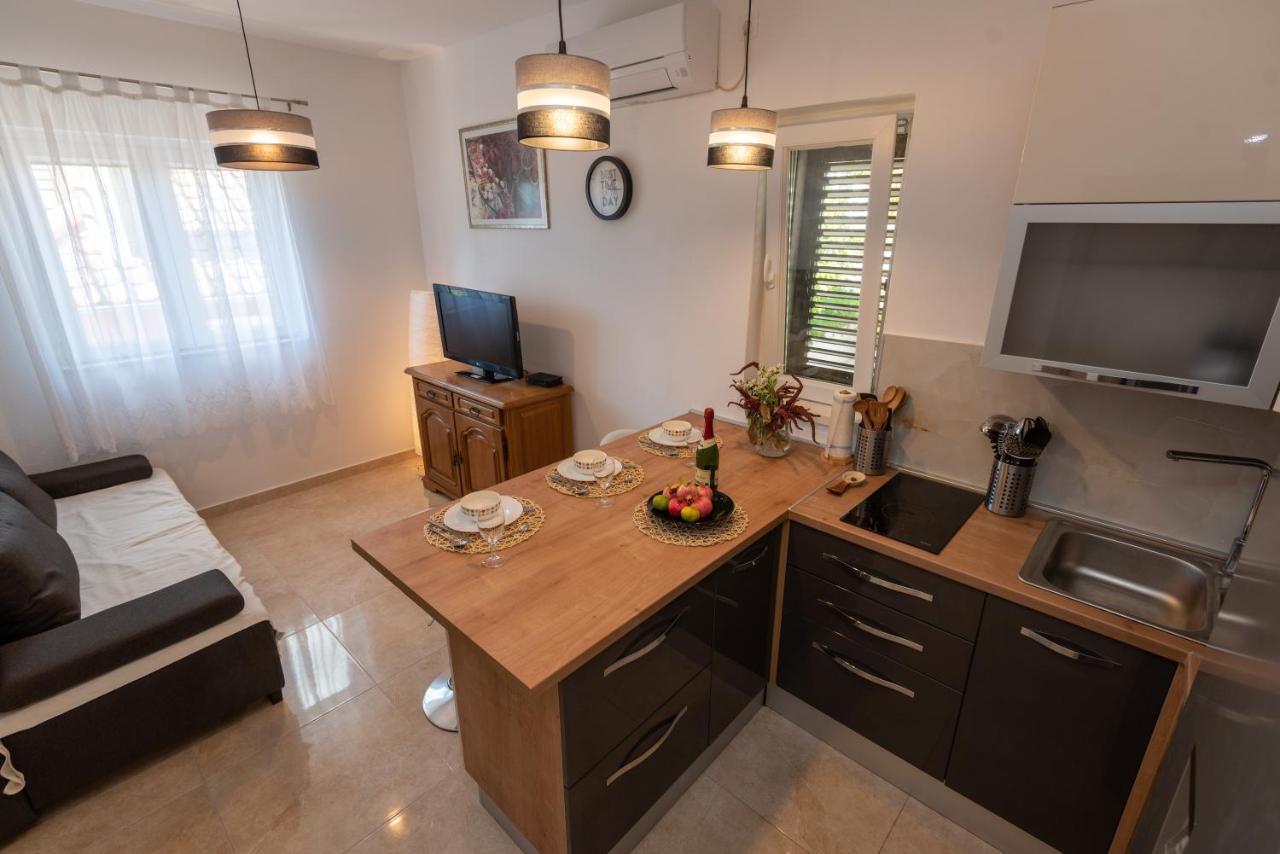 Apartman Tribunj Tribalj Zewnętrze zdjęcie