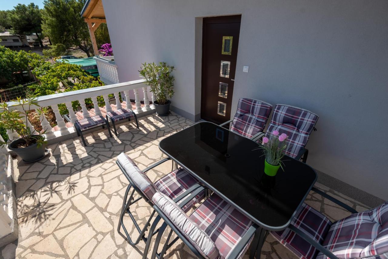 Apartman Tribunj Tribalj Zewnętrze zdjęcie