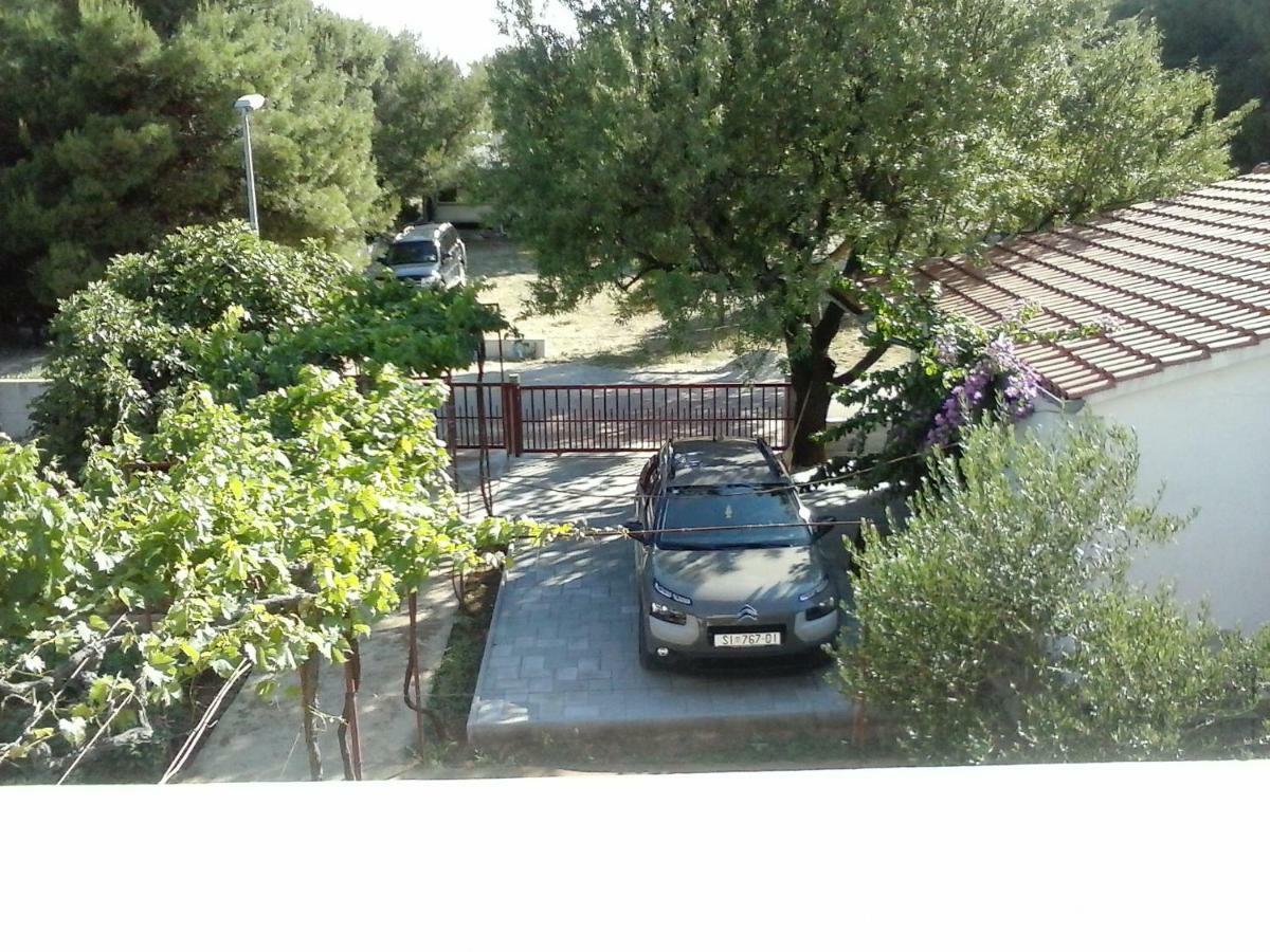 Apartman Tribunj Tribalj Zewnętrze zdjęcie